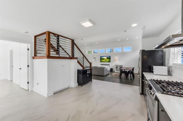 1813 Crockett Street, Houston, TX 77007