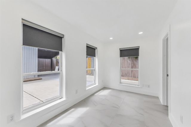 1813 Crockett Street, Houston, TX 77007