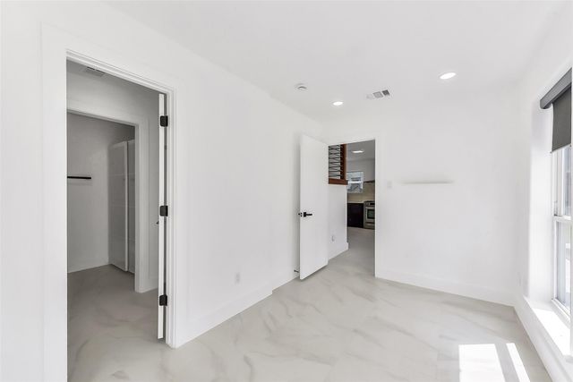 1813 Crockett Street, Houston, TX 77007