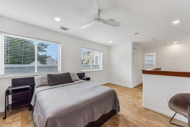 1813 Crockett Street, Houston, TX 77007