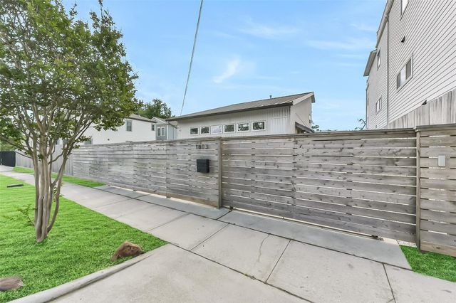 1813 Crockett Street, Houston, TX 77007