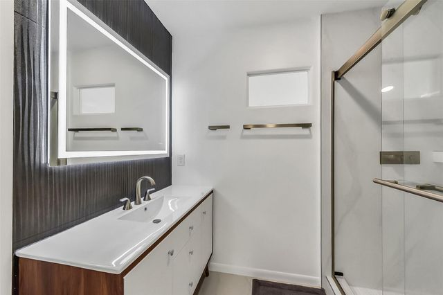 1813 Crockett Street, Houston, TX 77007