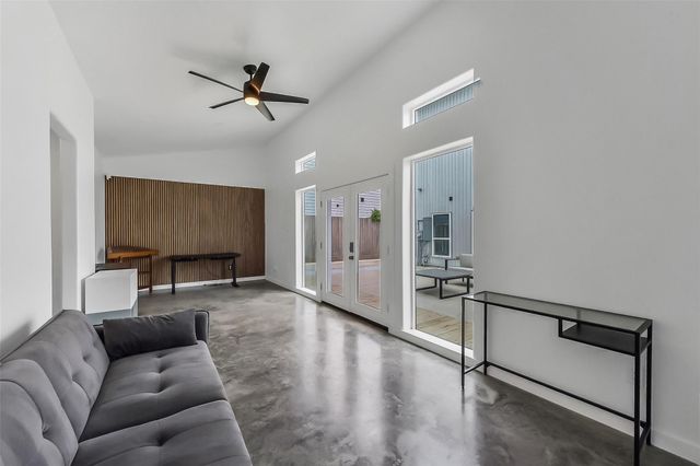 1813 Crockett Street, Houston, TX 77007