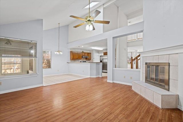 12502 FALLEN TOWER LN, Austin, TX 78753