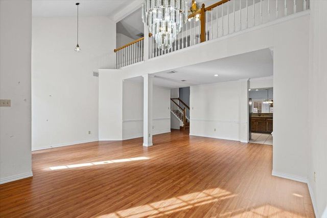 12502 FALLEN TOWER LN, Austin, TX 78753