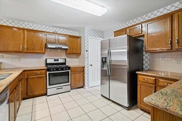 12502 FALLEN TOWER LN, Austin, TX 78753