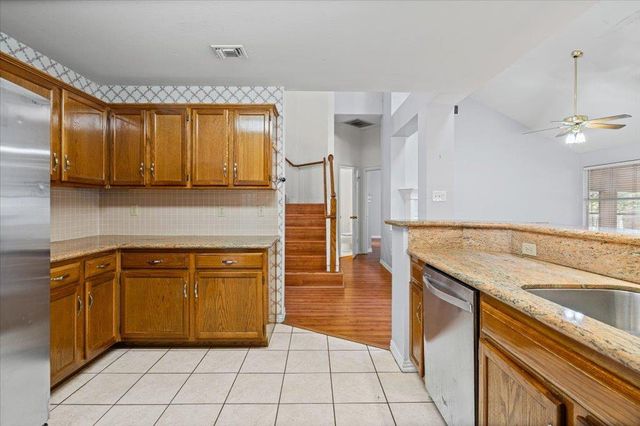 12502 FALLEN TOWER LN, Austin, TX 78753