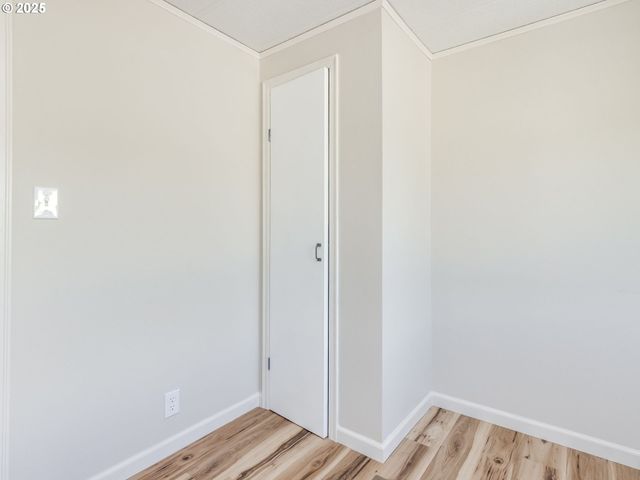 612 N CASCADE Dr 23, Woodburn, OR 97071