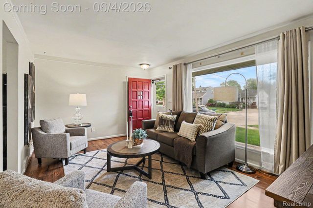 6608 Helen Street, Garden City, MI 48135