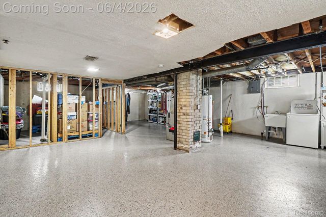 6608 Helen Street, Garden City, MI 48135