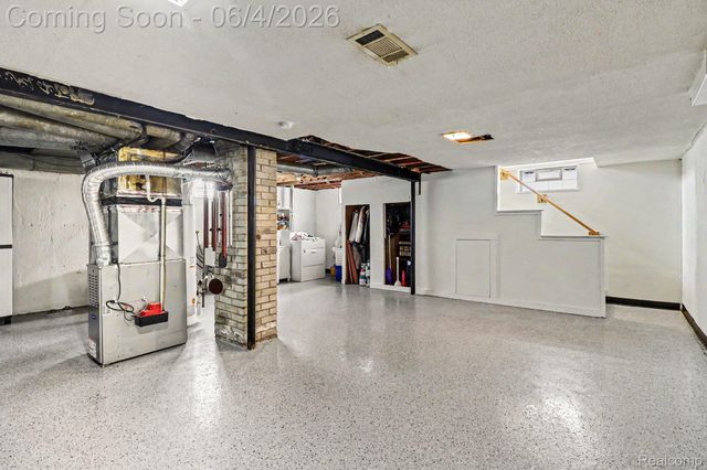 6608 Helen Street, Garden City, MI 48135
