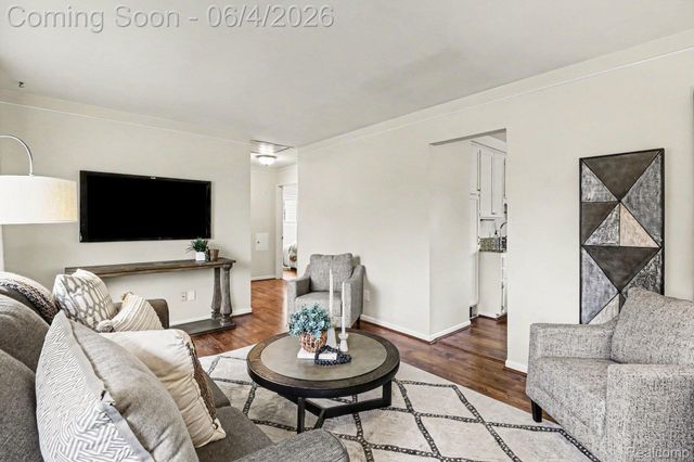 6608 Helen Street, Garden City, MI 48135