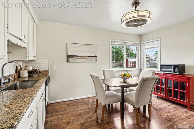 6608 Helen Street, Garden City, MI 48135
