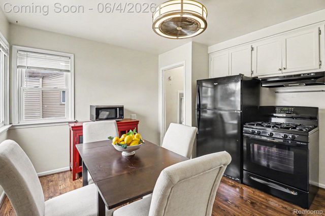 6608 Helen Street, Garden City, MI 48135