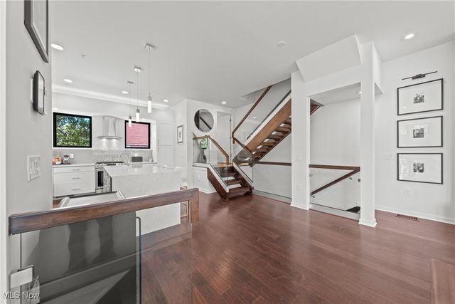 3118 Vine Court, Cleveland, OH 44113