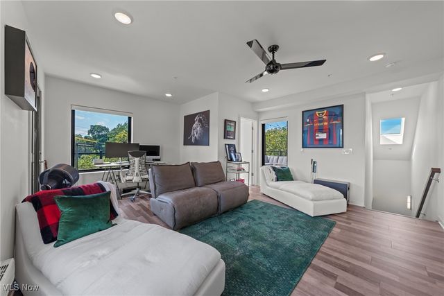 3118 Vine Court, Cleveland, OH 44113