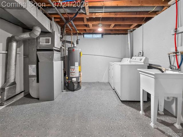 33424 Cheryl Street, Clinton Township, MI 48035