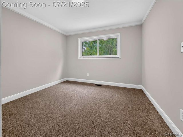 33424 Cheryl Street, Clinton Township, MI 48035