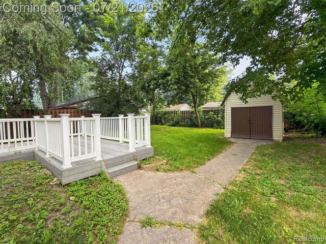 33424 Cheryl Street, Clinton Township, MI 48035