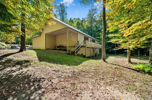 127 Long View W, Webb, NY 13420