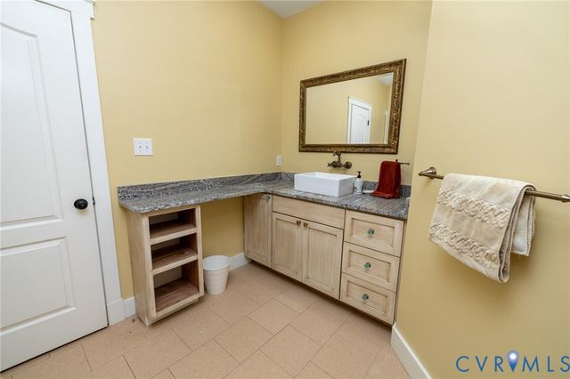 7327 Crush Ct, Quinton, VA 23124