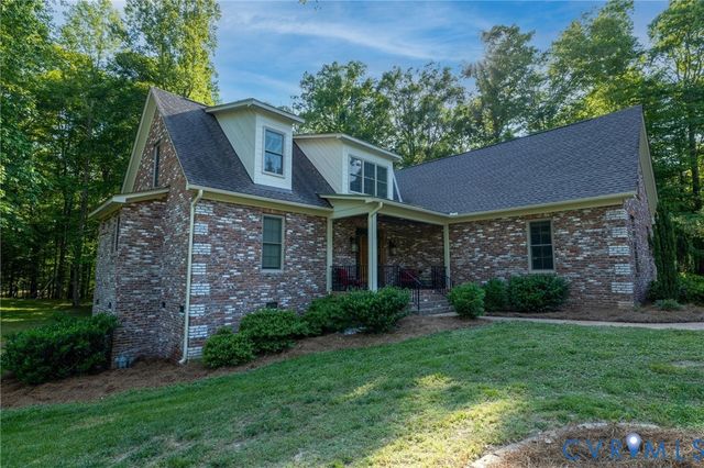 7327 Crush Ct, Quinton, VA 23124