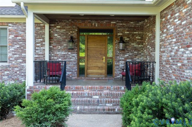 7327 Crush Ct, Quinton, VA 23124