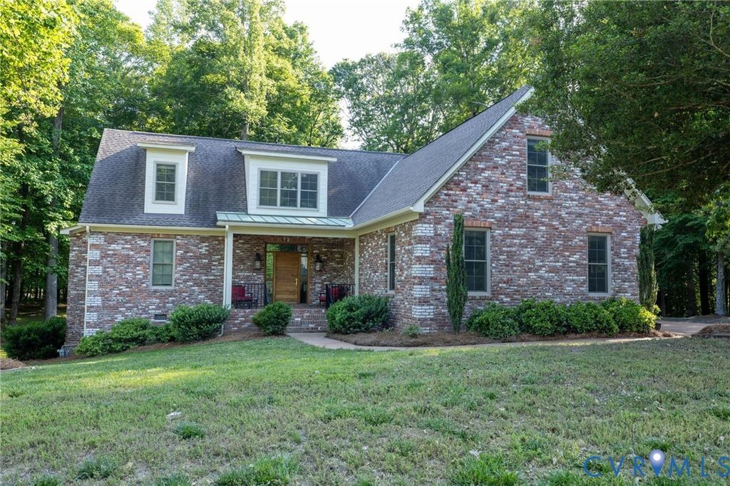 7327 Crush Ct, Quinton, VA 23124