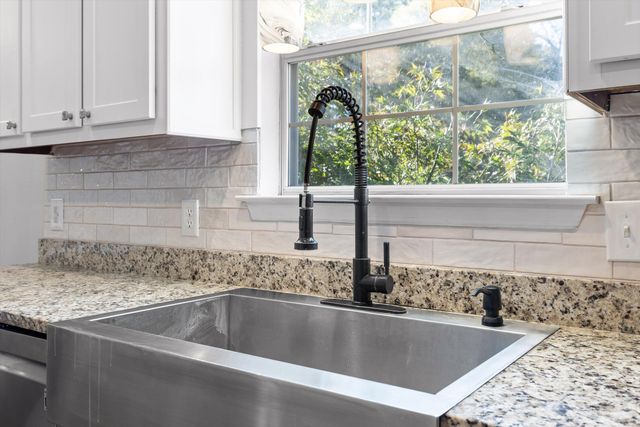 9955 Rolling Wind Drive, Soddy Daisy, TN 37379