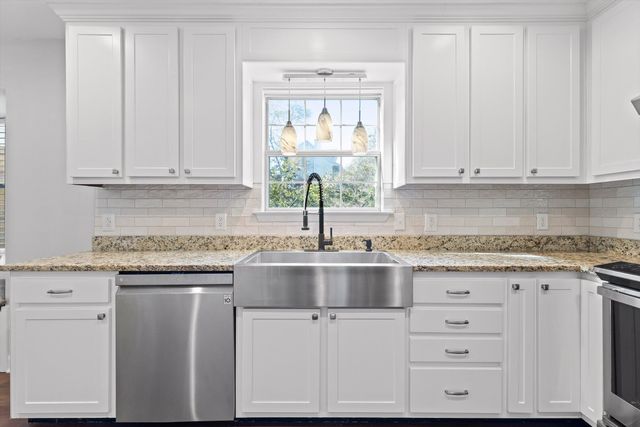 9955 Rolling Wind Drive, Soddy Daisy, TN 37379