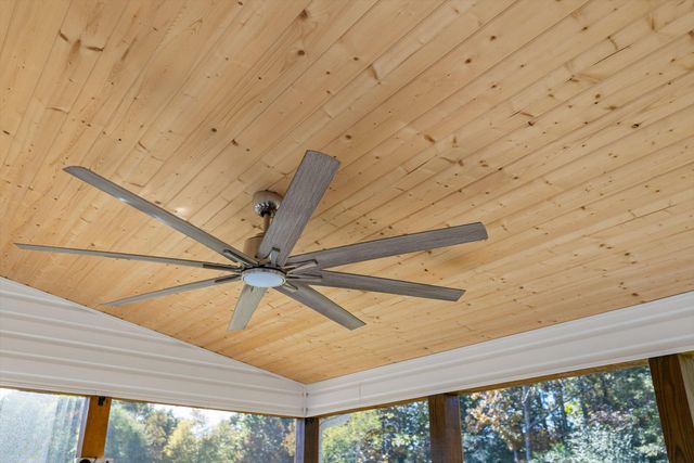 9955 Rolling Wind Drive, Soddy Daisy, TN 37379