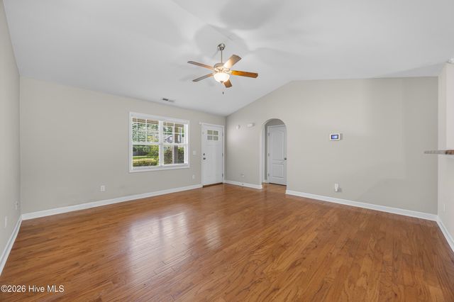 421 Ridgeway Drive, Sneads Ferry, NC 28460