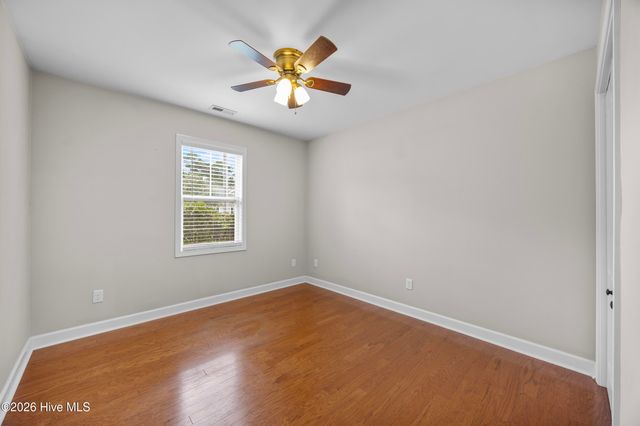 421 Ridgeway Drive, Sneads Ferry, NC 28460
