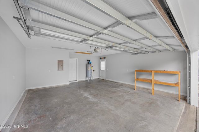 421 Ridgeway Drive, Sneads Ferry, NC 28460