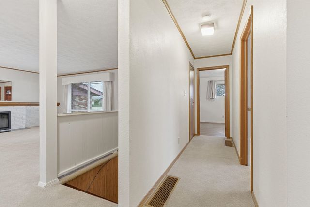 1918 W Kiernan Ave, Spokane, WA 99205