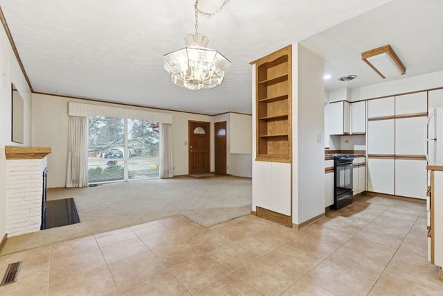 1918 W Kiernan Ave, Spokane, WA 99205