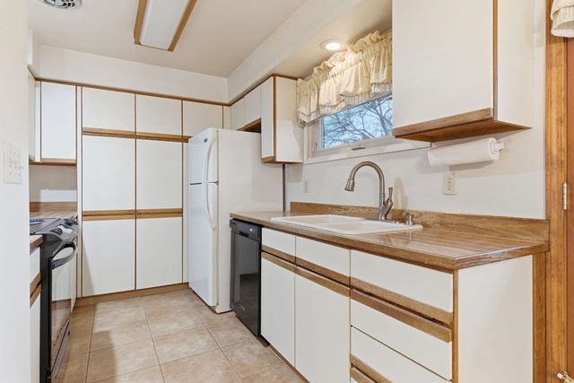 1918 W Kiernan Ave, Spokane, WA 99205