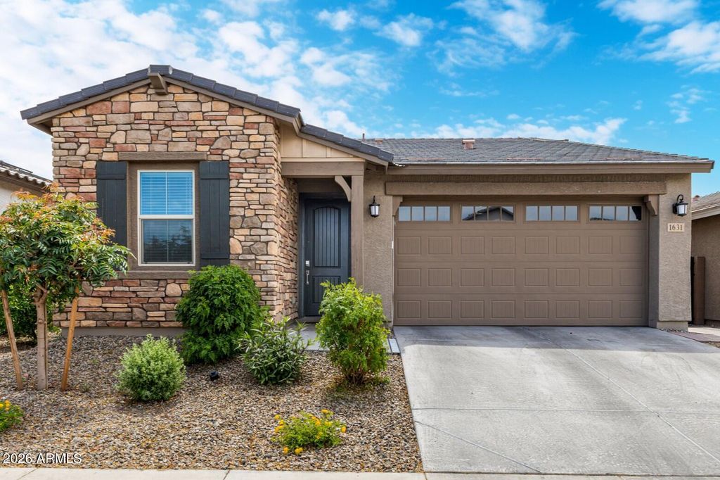 1631 W PASEO Way, Phoenix, AZ 85041