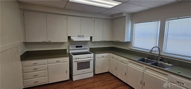 439 W Fairview Avenue, Dayton, OH 45405