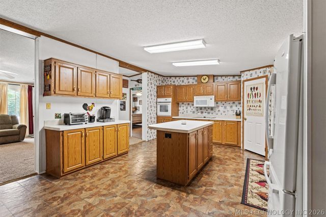 8280 Harmony, Kingston, OK 73439