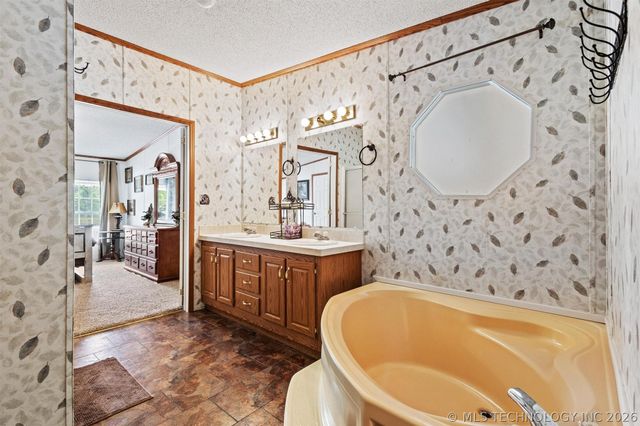 8280 Harmony, Kingston, OK 73439