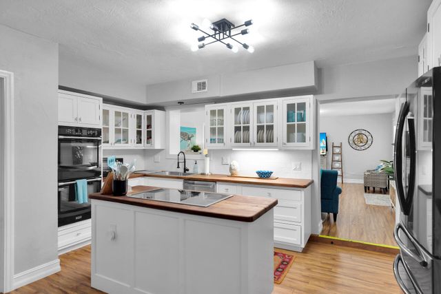 230 Key Honey Lane, Plantation Key, FL 33070