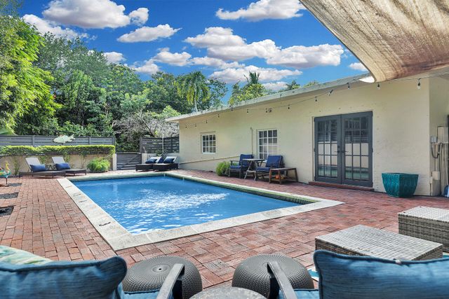 230 Key Honey Lane, Plantation Key, FL 33070