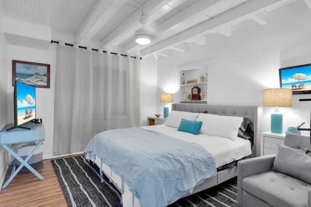 230 Key Honey Lane, Plantation Key, FL 33070