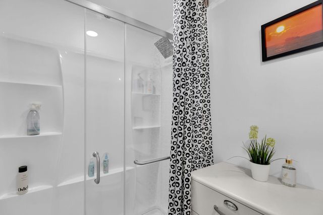 230 Key Honey Lane, Plantation Key, FL 33070