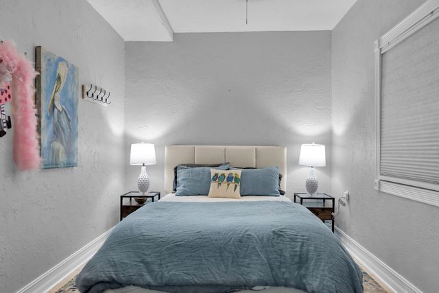 230 Key Honey Lane, Plantation Key, FL 33070