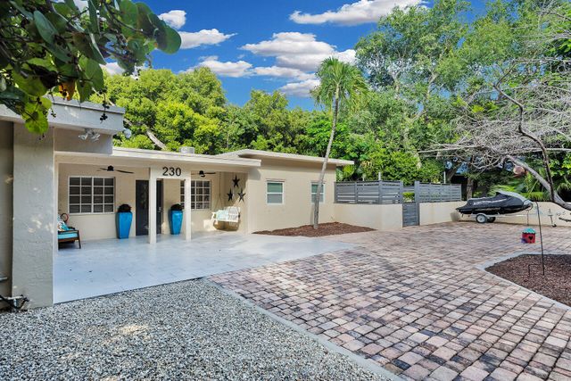 230 Key Honey Lane, Plantation Key, FL 33070