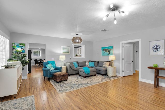 230 Key Honey Lane, Plantation Key, FL 33070