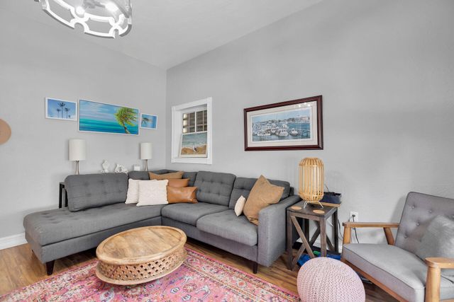 230 Key Honey Lane, Plantation Key, FL 33070