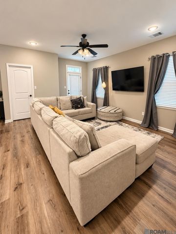 183 River Mill Dr, Brusly, LA 70719